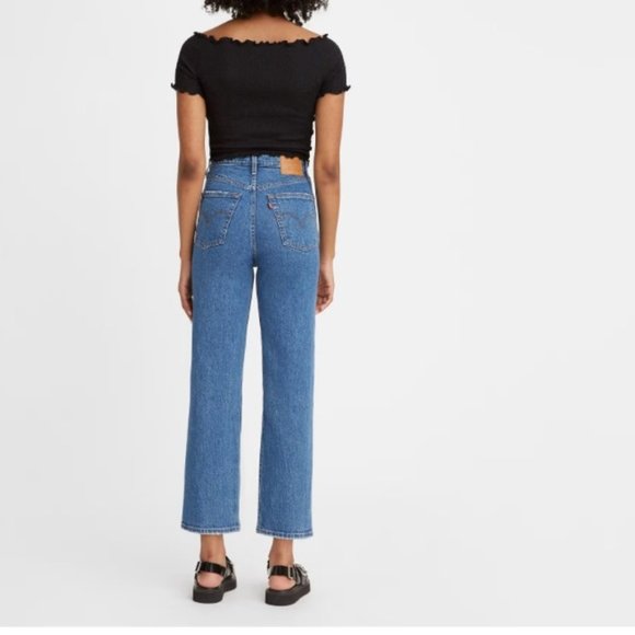 ❗️SOLD❗️Levi’s Ribcage Straight Leg Jeans Size 26 - Picture 3 of 10